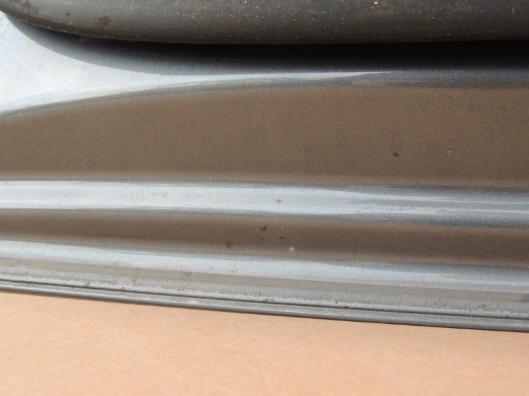 Volvo XC90 II Aizmugurējās labās durvis Aizmugurējās labās durvis Aizmugurējās labās durvis Krāsa Osmi pelēks metālika 714-16