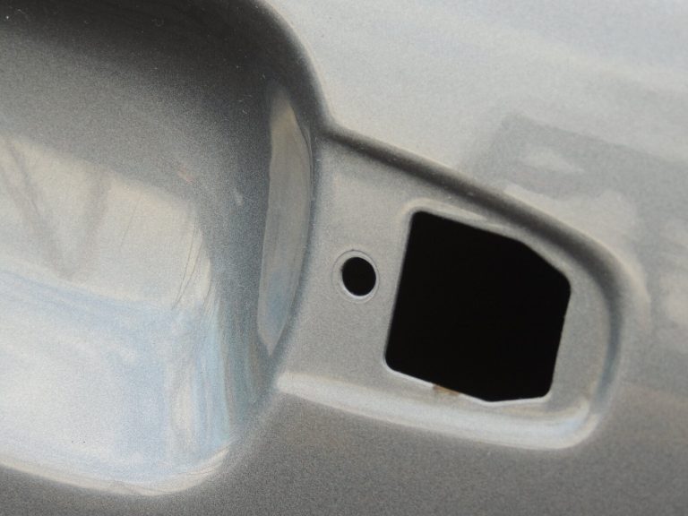 Volvo XC90 II Aizmugurējās labās durvis Aizmugurējās labās durvis Aizmugurējās labās durvis Krāsa Osmi pelēks metālika 714-16