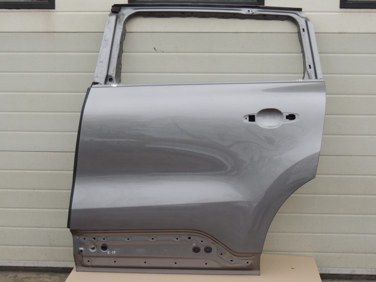 Renault Espace V MK5 JR Aizmugurējo kreiso durvju krāsa pelēka TEKNG 821019868R