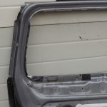 Renault Espace V MK5 JR Aizmugurējo kreiso durvju krāsa pelēka TEKNG 821019868R