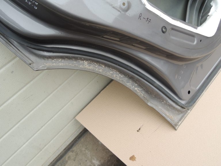 Renault Espace V MK5 JR Aizmugurējo kreiso durvju krāsa pelēka TEKNG 821019868R