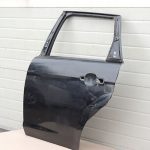 Ford Focus II Kombi aizmugurējās kreisās durvis Aizmugurējās kreisās durvis Krāsa F3 Panther Black