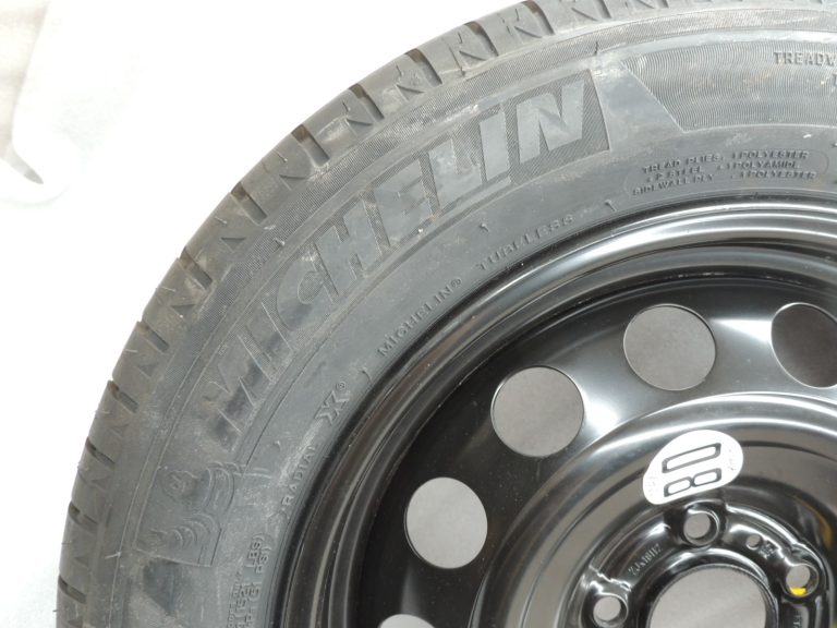 Peugeot 508 I Rezerves ritenis Rezerves ritenis R16 7JX16H2 Michelin 215/60R16