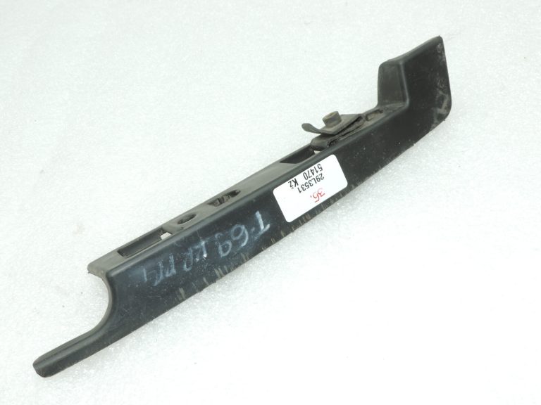Oriģināls Toyota Yaris P13 Priekšējā kreisā riteņa arkas ieliktņa kronšteins 538520D030