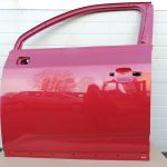 Chevrolet Orlando Durvju priekšējā kreisā krāsa Durvju priekšējā kreisā GCS Velvet Red Metallic