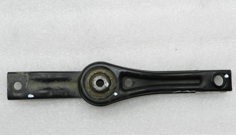 Seat VW Skoda oriģinālais transmisijas stiprinājums