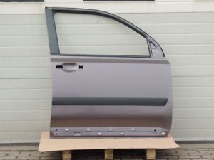 Nissan X-Trail T31 Durvis priekšējās labās puses priekšējās labās puses K55 Brūngani pelēka met.
