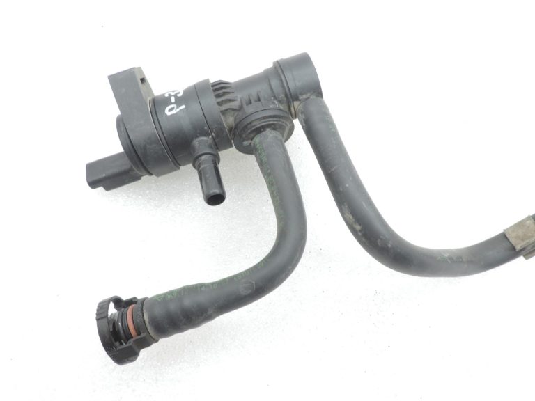 Oriģinālais Peugeot 508 I (8D) 1.6 THP Tvertnes ventilācijas solenoīdais vārsts V759514680