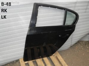 BMW 1. sērijas E87 aizmugurējo durvju kreisās puses melns safīra metālika (475) Aizmugurējās kreisās puses durvis