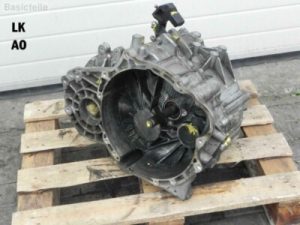 Chevrolet Lacetti Nubira Epica 2.0TCDi dīzeļdzinējs Z20S1 5 ātrumu manuālā pārnesumkārba D33