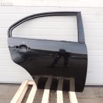 Chevrolet Epica Aizmugurējās labās durvis Krāsa melna 19U granada melna Aizmugurējās labās durvis