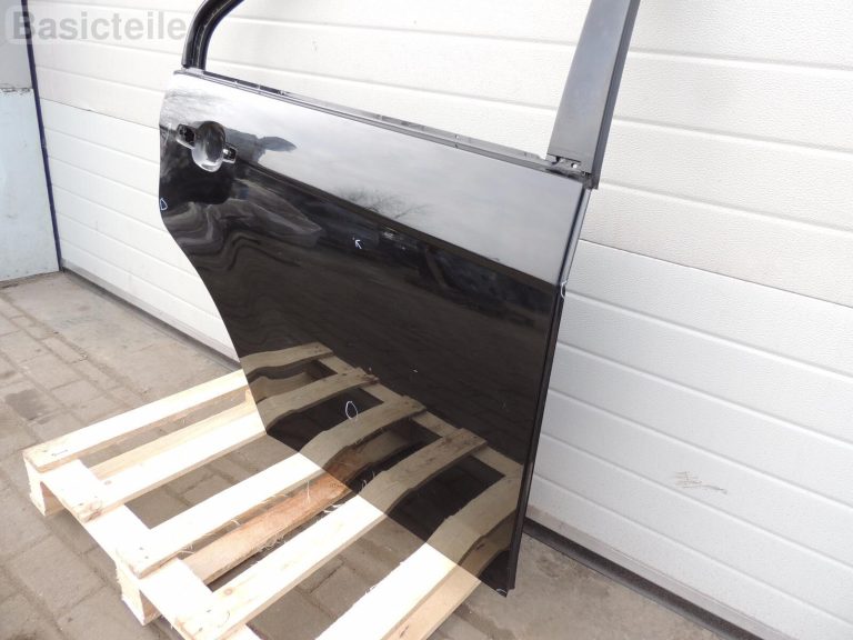 Chevrolet Epica Aizmugurējās labās durvis Krāsa melna 19U granada melna Aizmugurējās labās durvis