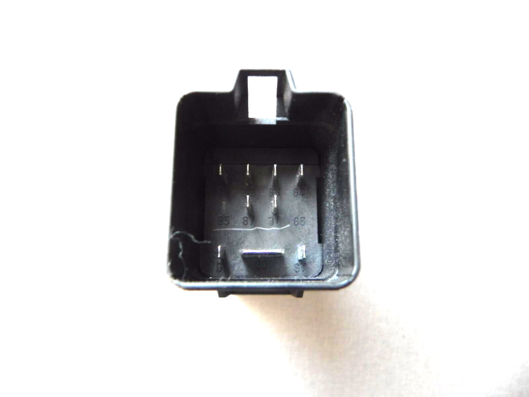 Oriģināls BOSCH kvēlspuldzes vadības bloka priekšsildīšanas relejs 0281003041