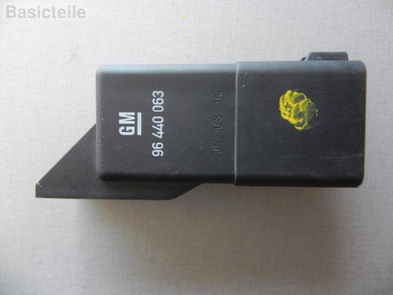 Oriģināls BOSCH kvēlspuldzes vadības bloka priekšsildīšanas relejs 0281003041