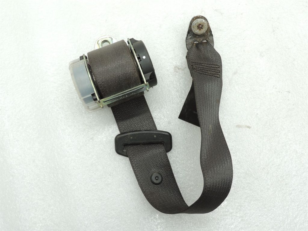 Chevrolet Cruze rear right or left seat belt black 13380212