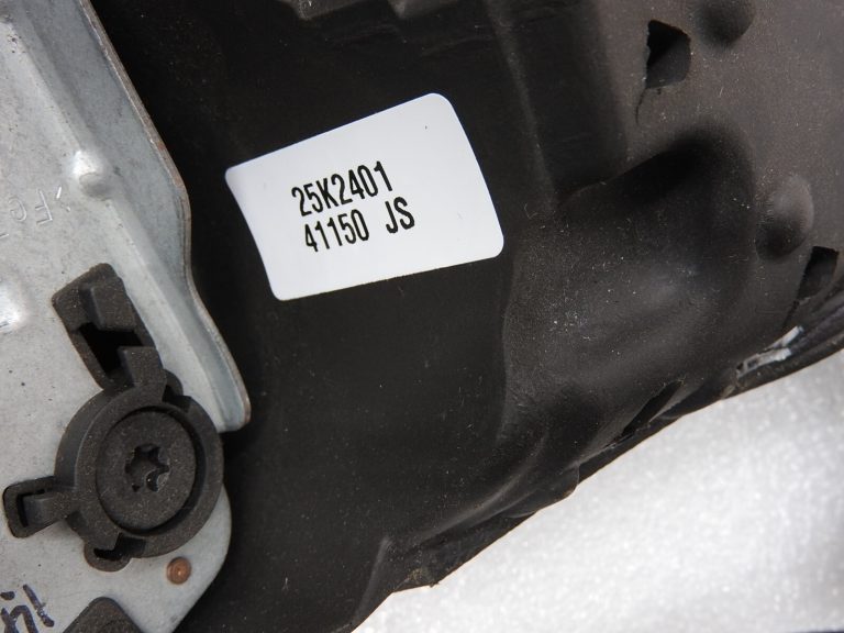 Chevrolet Orlando J309 Sporta ādas stūres rats melns 95227504