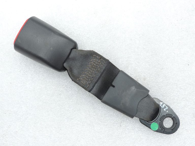 Opel Antara Chevrolet Captiva Aizmugurējā centrālā drošības jostas sprādze 96475894