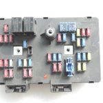 Opel Antara drošinātāju kārba releju kaste BSM moduļu vadības bloks 25955994