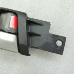 Chevrolet Captiva Durvju rokturis iekšpusē Aizmugurējā labajā pusē Durvju rokturis Aizmugurējā labajā pusē