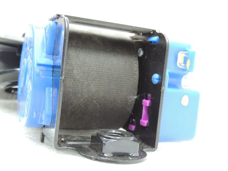 Chevrolet Captiva Opel Antara Aizmugurējā centrālā drošības josta melna 96475904