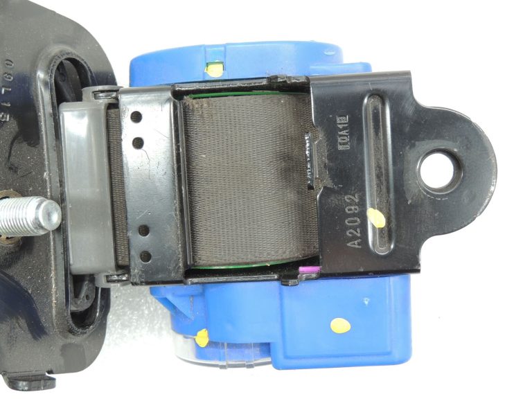 Chevrolet Captiva Opel Antara Aizmugurējā centrālā drošības josta melna 96475904