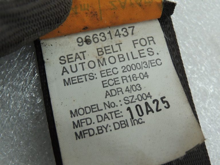 Chevrolet Captiva Opel Antara Aizmugurējā centrālā drošības josta melna 96475904
