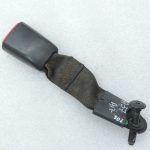 Chevrolet Captiva Opel Antara Otrās rindas centrālās drošības jostas sprādzes 96475894