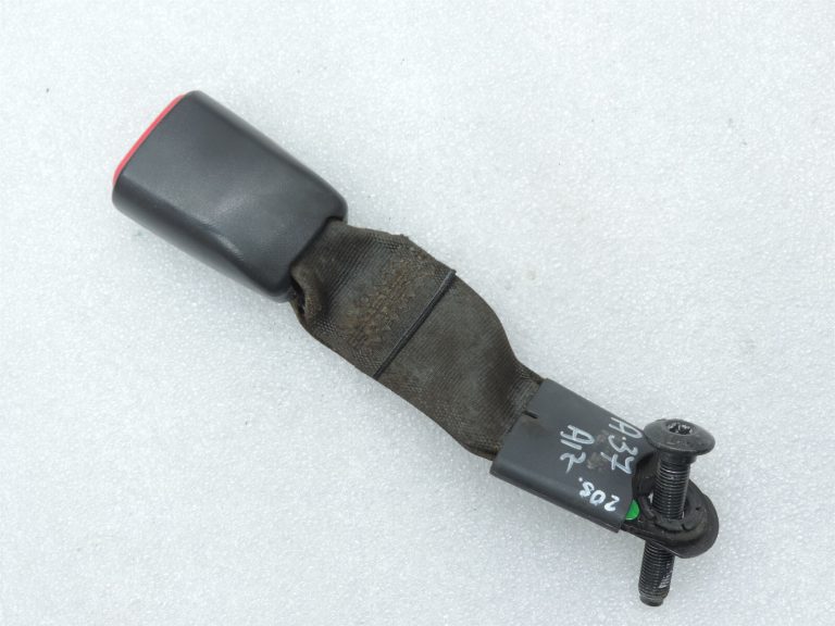 Chevrolet Captiva Opel Antara Otrās rindas centrālās drošības jostas sprādzes 96475894