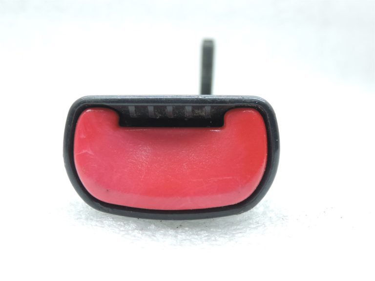 Chevrolet Captiva Opel Antara Otrās rindas centrālās drošības jostas sprādzes 96475894