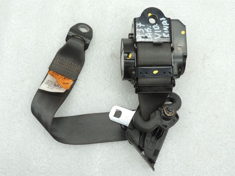 Chevrolet Captiva otrās rindas labās drošības jostas melnā krāsā 20820823