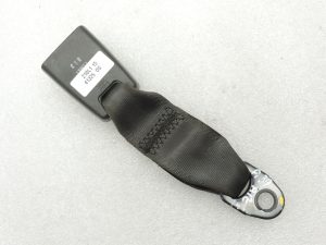 Opel Antara Chevrolet Captiva Aizmugurējā centrālā drošības jostas sprādze 96475894