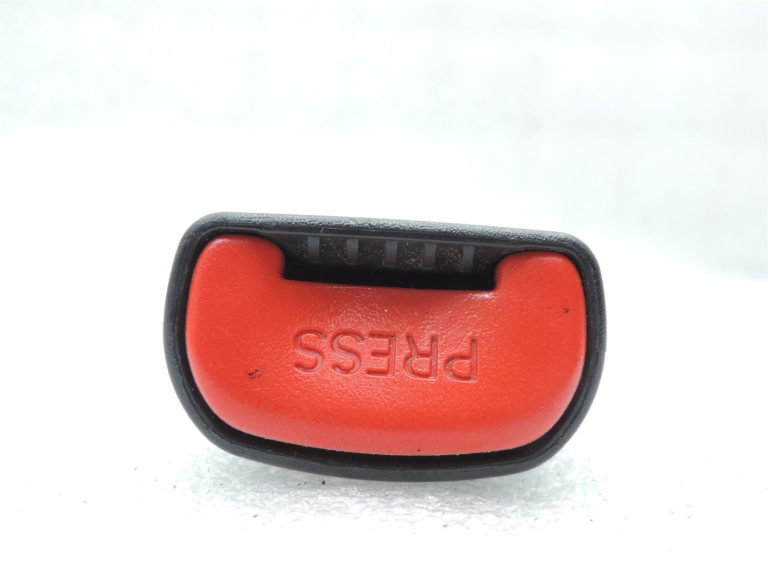 Opel Antara Chevrolet Captiva Aizmugurējā centrālā drošības jostas sprādze 96475894