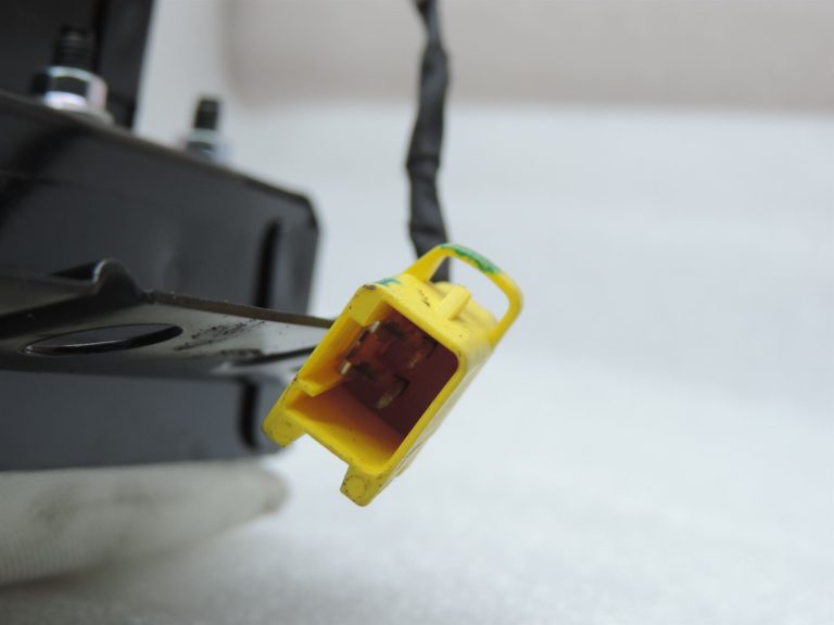 Opel Antara paneļa drošības modulis pasažiera pusē 95187164
