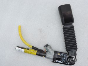 Opel Antara Chevrolet Captiva Priekšējā labās drošības jostas sprādze 96878875