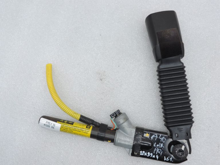 Opel Antara Chevrolet Captiva Priekšējā labās drošības jostas sprādze 96878875