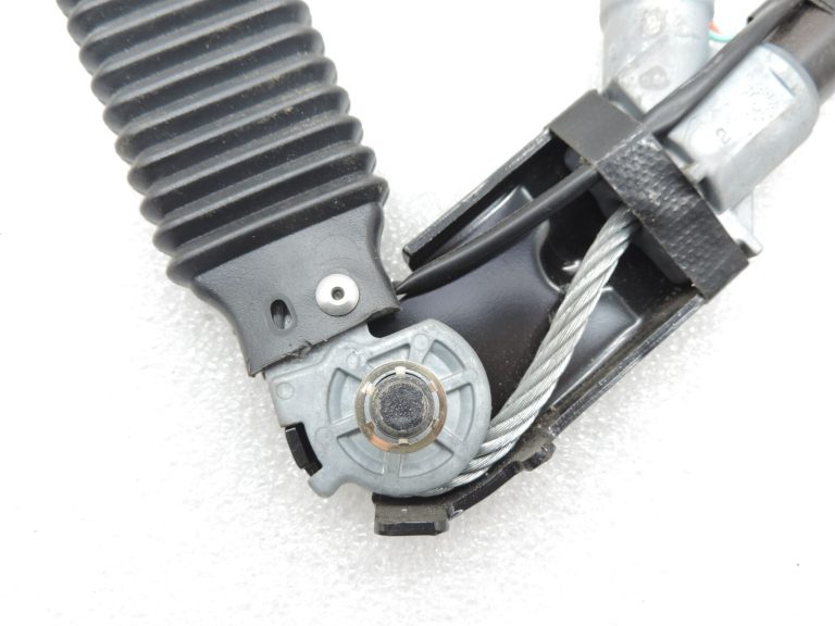 Opel Antara Chevrolet Captiva Priekšējā labās drošības jostas sprādze 96878875