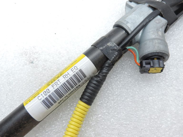 Opel Antara Chevrolet Captiva Priekšējā labās drošības jostas sprādze 96878875