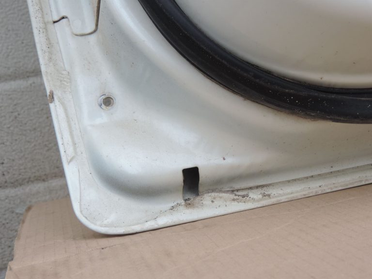 Opel Antara Priekšējās durvis labās puses labās puses – Krāsa – kristālbalta – 13U / GBQ