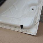 Opel Antara Priekšējās durvis labās puses labās puses – Krāsa – kristālbalta – 13U / GBQ