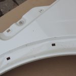 Opel Antara priekšējais labās puses dubļusargs – krāsa – kristālbalts – 13U / GBQ