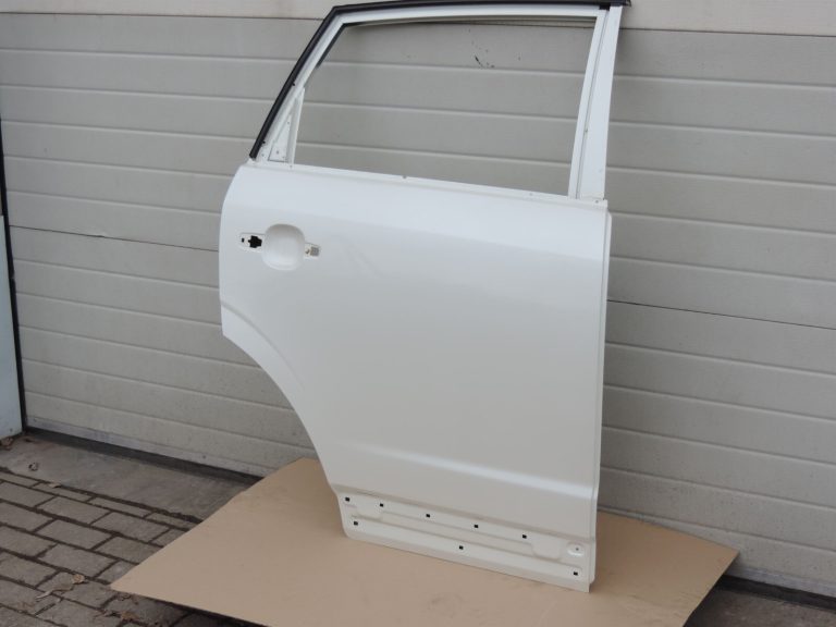 Opel Antara Aizmugurējās labās durvis – krāsa – kristālbalta – 13U / GBQ