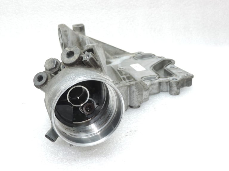 Oriģinālais Chevrolet Captiva Opel Antara 2.2d eļļas filtra korpuss 25194089 25183556