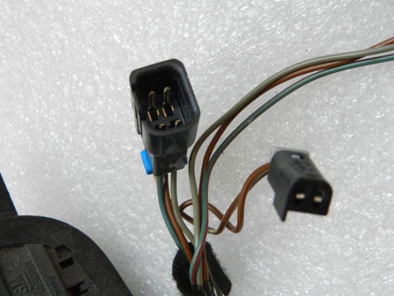 Opel Astra G Vectra B Zafira A Stūres rata radio daudzfunkciju slēdzis 90561159