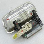 Opel Astra G ārējo durvju rokturis aizmugurējais labajā pusē 24443949 Krāsa – gaiši sudraba – 163