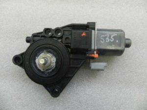 Hyundai i30 logu regulatora motora logu regulatora piedziņas mehānisms aizmugurējais kreisais 83450-2R000