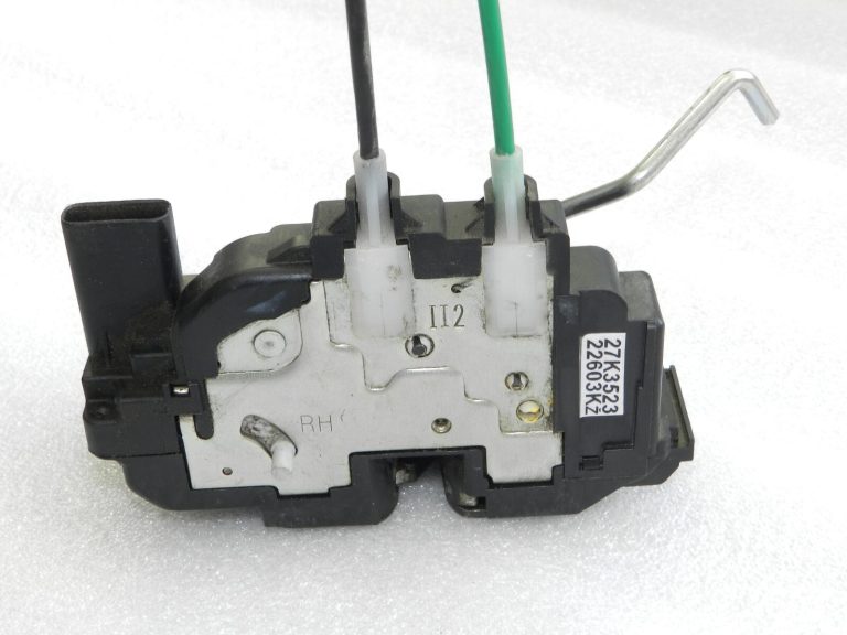 Hyundai i20 I (PB) Durvju slēdzenes bloķēšanas mehānisms aizmugurējais labais 81420-1J050