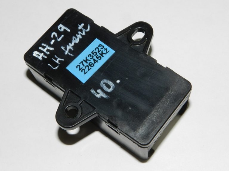 Hyundai i20 II (GB) Sēdekļu sildītāja modulis priekšējā kreisā sildītāja bloks 88192-C8000