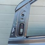 Hyundai H1 i800 TQ priekšējās kreisās durvis Krāsa NDA – Pelēka TITANUM Priekšējās kreisās durvis