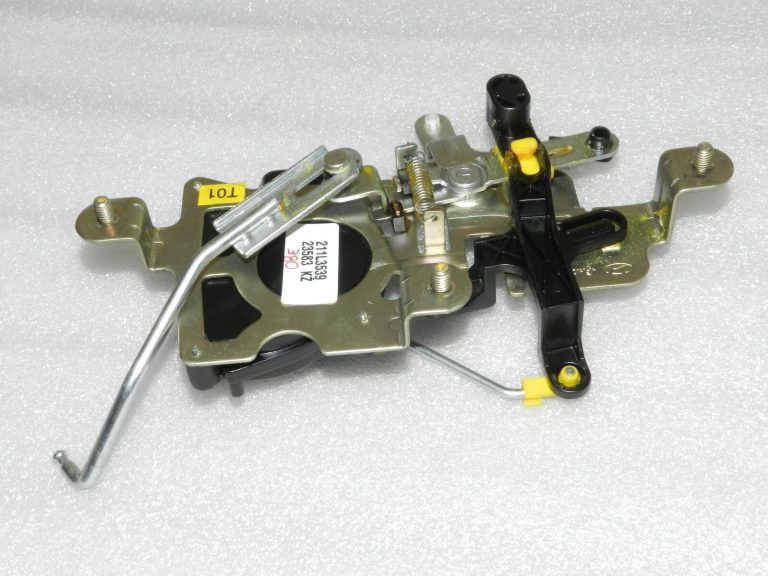Hyundai H1 i800 TQ aizmugurējo durvju bloķēšanas mehānisms 81290 4H000, 812904H000 Oriģināls