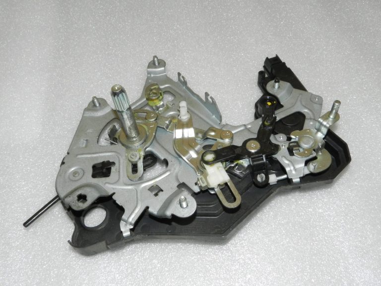 Hyundai H1 i800 II (TQ) Bīdāmo durvju kreisais bloķēšanas mehānisms 81440 4H050